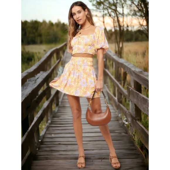 75% OFF L*SPACE JAX Skirt LUXURY Orange/Yellow/Purple Floral Print M MSRP: $150 - Picture 4 of 4